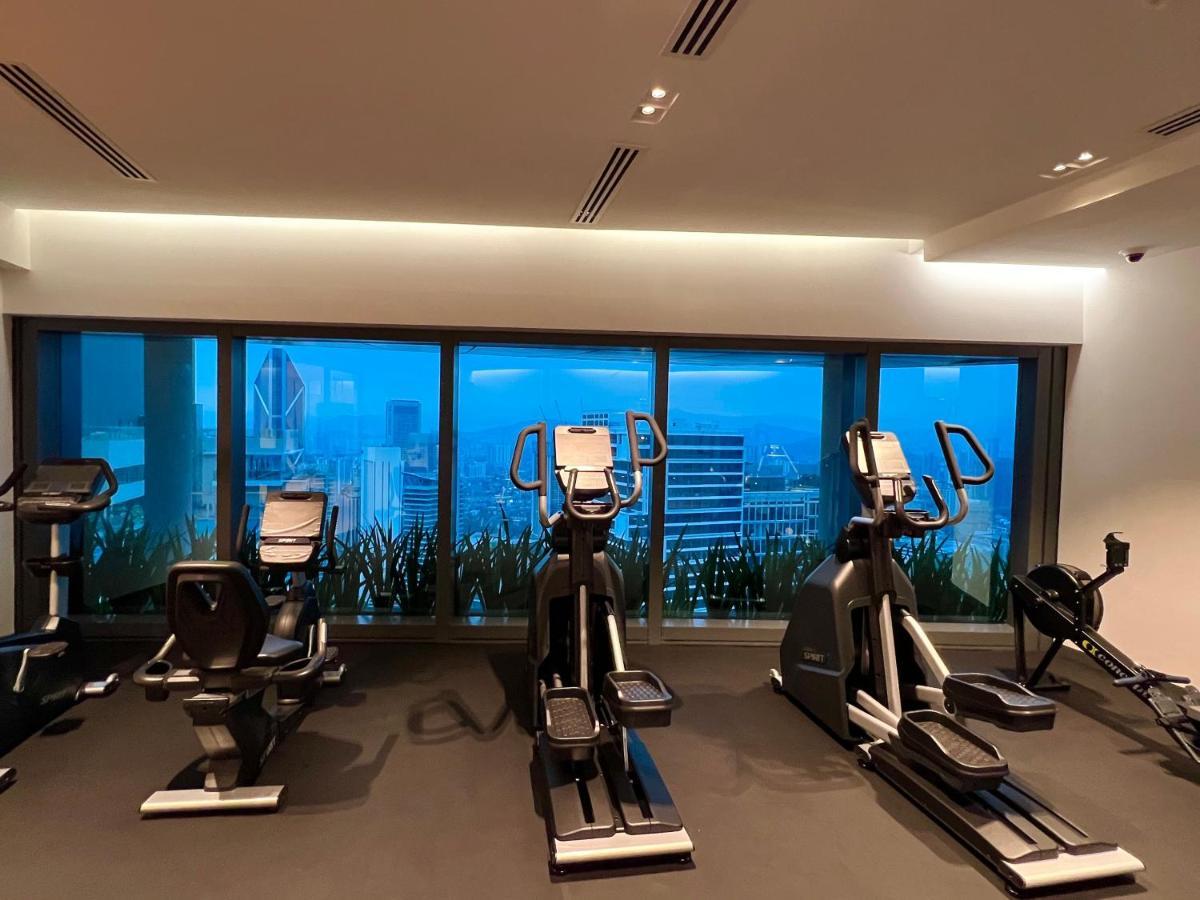 Crystal Suites At Eaton Klcc Kuala Lumpur Bagian luar foto